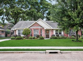 978 Bethlehem St, Houston, TX 77018