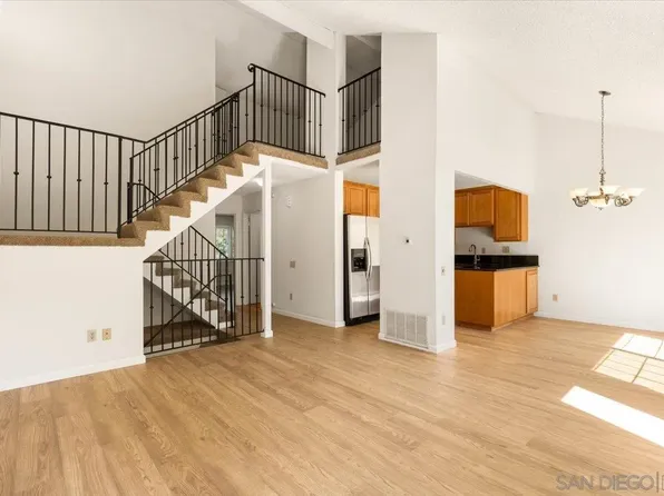 5470 Baltimore Dr Unit 8, La Mesa, CA 91942