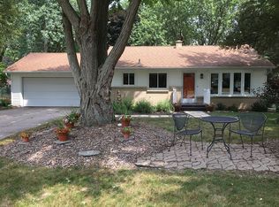 1368 Kinney Ave NW, Grand Rapids, MI 49534