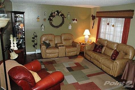 2nd image of 1221 E Forest Dr