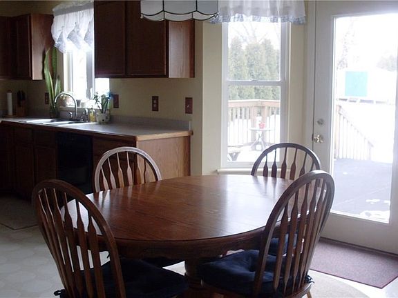 4th image of 258 Alverstone Way