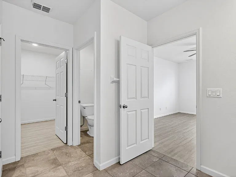 393 SW Tarra Ave — Photo 21