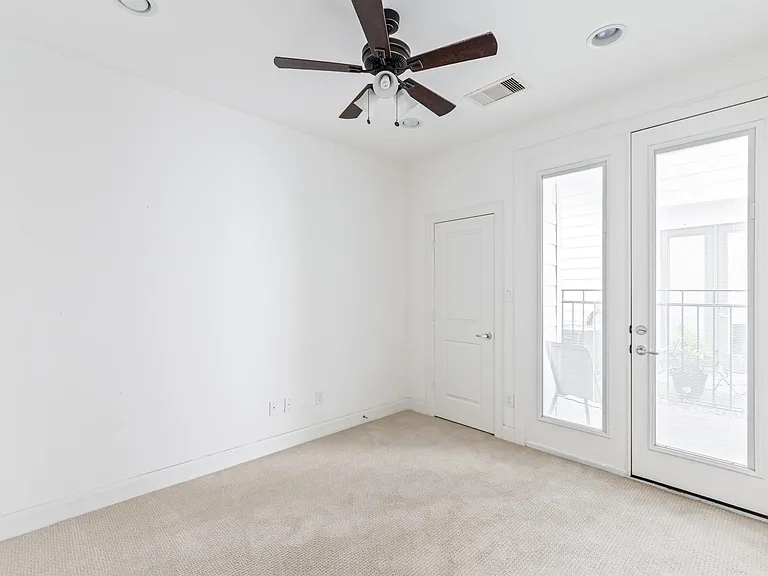 18 Hermann Park Ct — Photo 26
