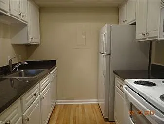 18336 Streamside Dr #204 — Photo 2