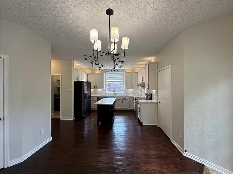 10700 Jackson Ln — Photo 6