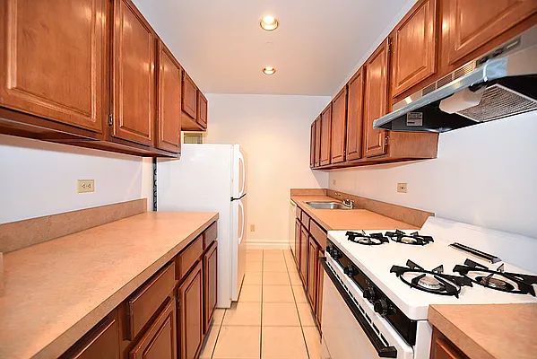 Rented by Keller Williams NYC | media 31