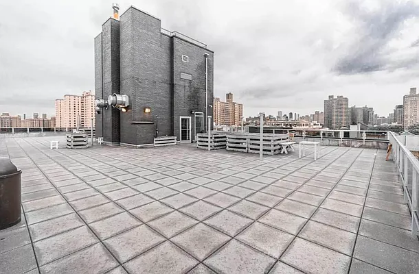 Rented by Metropolitan Property Group | media 10
