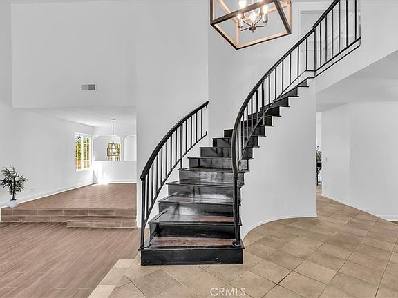 4th image of 3315 Hawkwood Rd