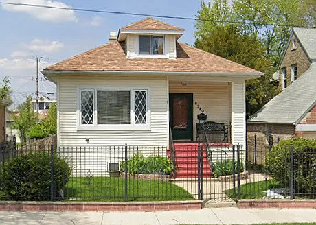 6340 W Barry Ave photo 1