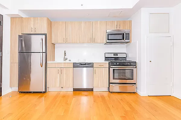 Rented by MySpaceNYC | media 3