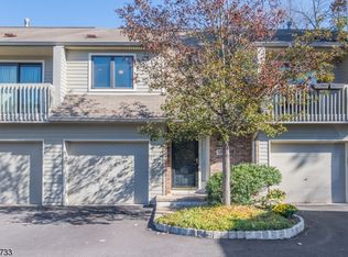 38 Spruce Run #38, Ramsey, NJ 07446