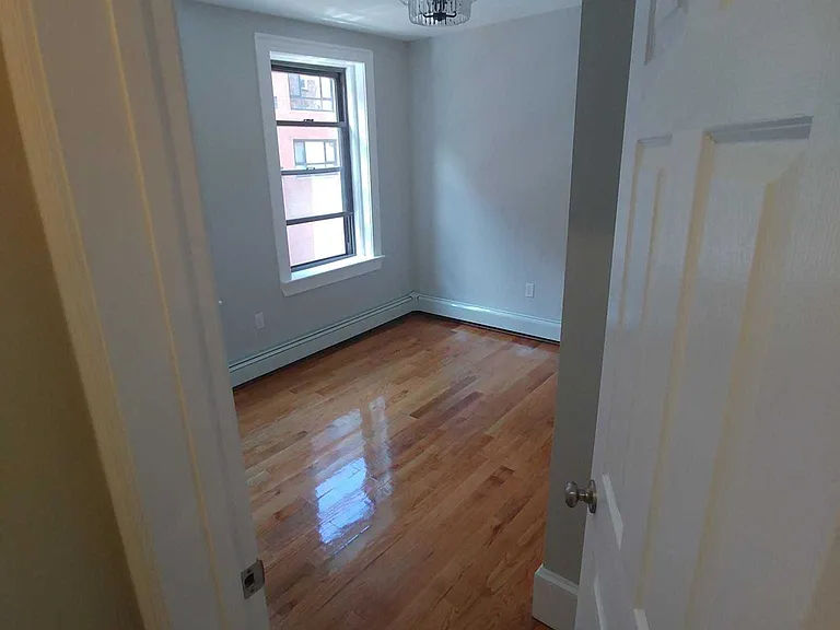 Endicott St — Photo 12