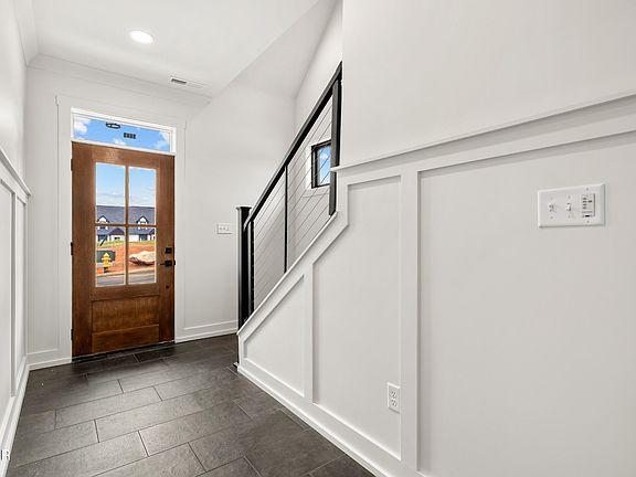 4th image of 1043 Watch Hill Way