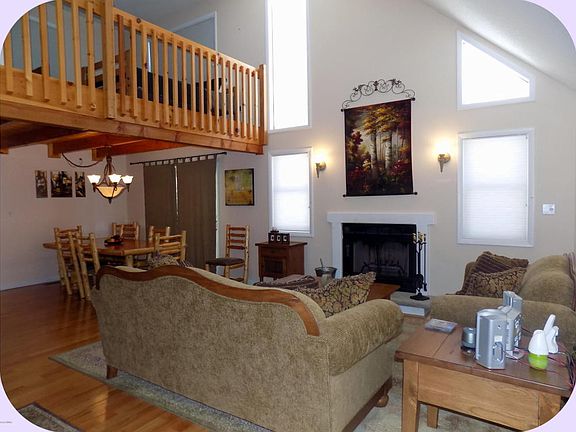 2nd image of 1037 Cedar Dr