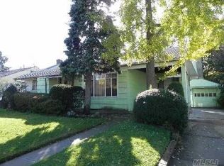 1537 Howell Rd, Valley Stream, NY 11580