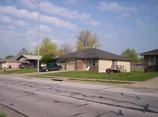 909 W Sunset St, Springfield, MO 65807