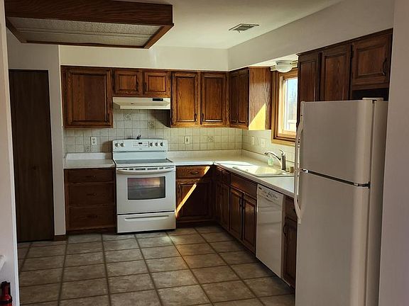 5th image of 5516 Cambridge LANE #4
