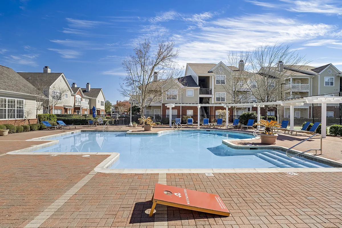 Building Photo - Greenbrier Estates Apartments