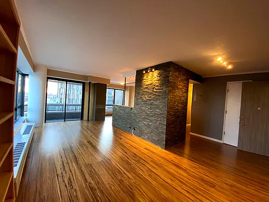 Rented by Aili Wang, LREB | media 6