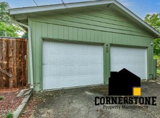 400 S Rose St #A, Phoenix, OR 97535