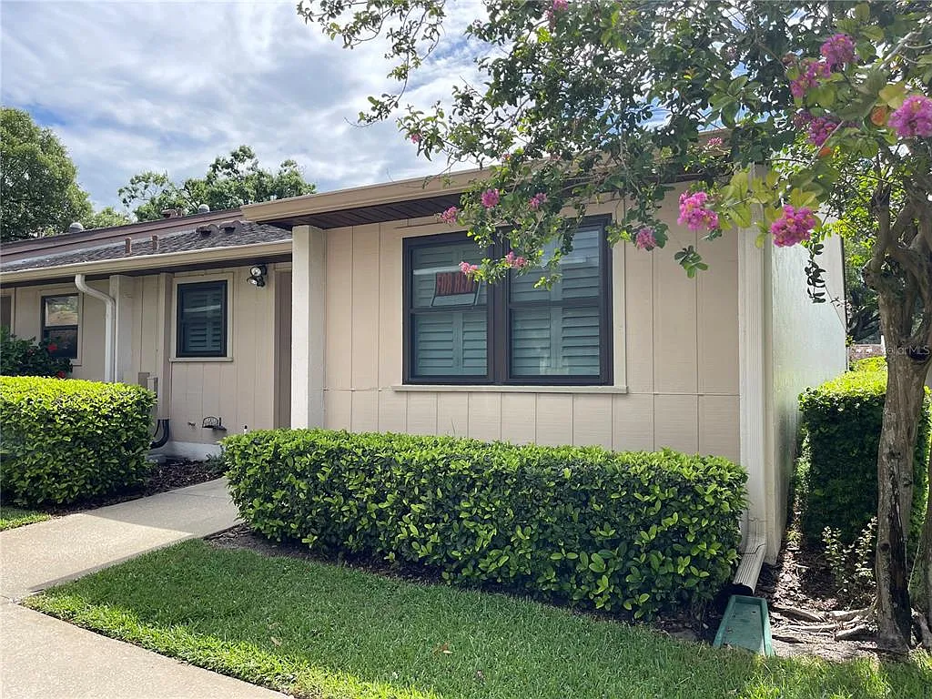 2025 Sylvester Rd — Photo 2