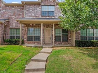 2373 Homewood Ln, Grand Prairie, TX 75050