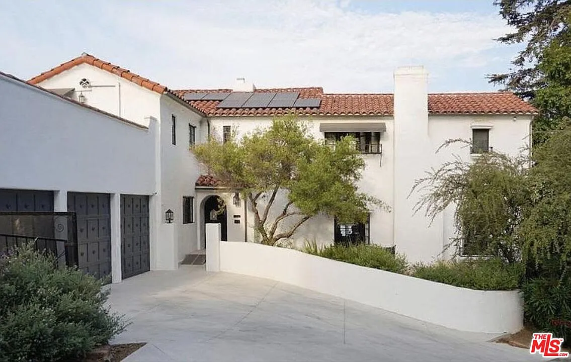 4 bed, 3.0 bath, 3858 sqft, $15,000 — Photo 1
