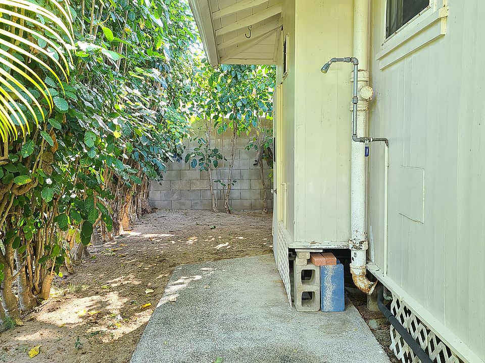 Outdoor shower