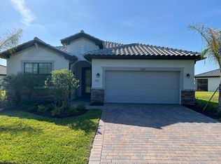 11269 Shady Blossom Dr, Fort Myers, FL 33913