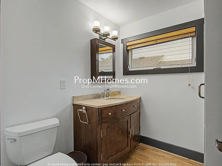 1112 Erickson St — Photo 21