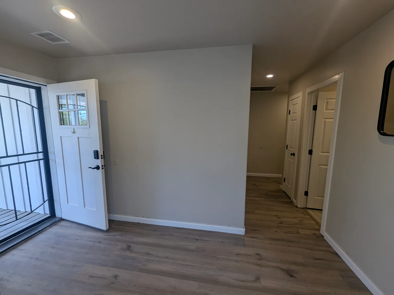3 bed, 1436 sqft, $2,000 — Photo 4