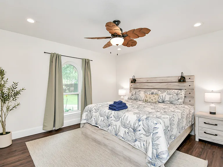 16811 Waycreek Rd — Photo 44