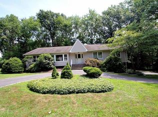 659 Blue Hill Rd, River Vale, NJ 07675