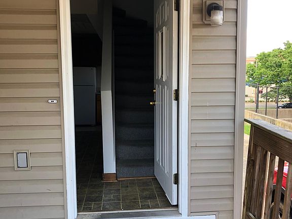 2nd image of 123 Montmullin St #1
