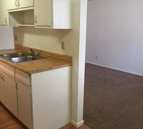 5th image of 1059 E 600 S APT 17