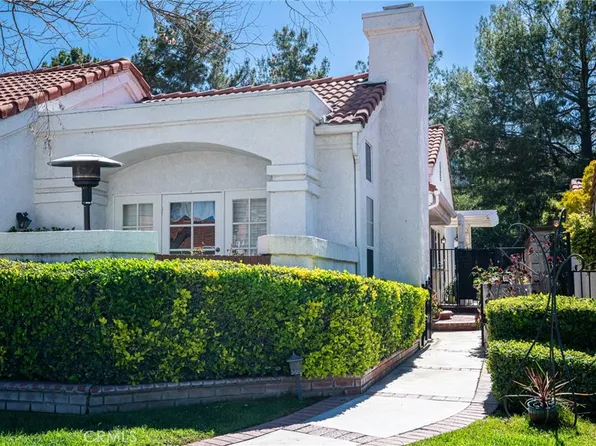 25875 Bellis Dr, Santa Clarita, CA 91355