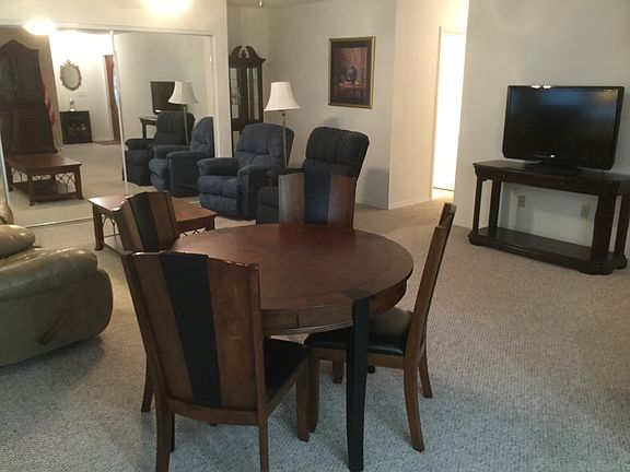 5th image of 2214 Highclere Cir