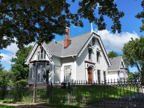 425 W Lincoln Ave, Belvidere, IL 61008