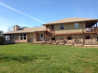 W298N8813 Camp Whitcomb Rd, Hartland, WI 53029
