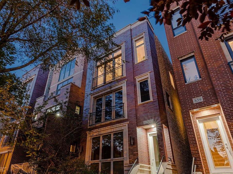 1st image of 863 N Hermitage Ave #3