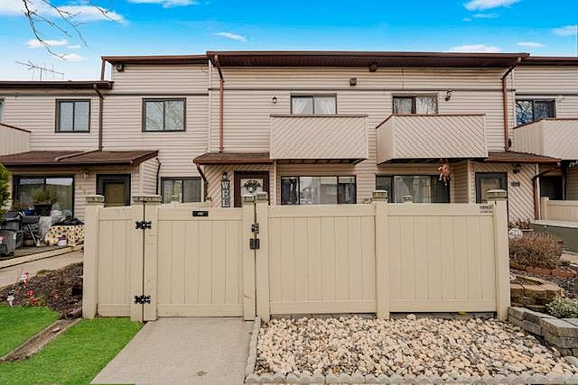 1st image of 492 Lisk Avenue