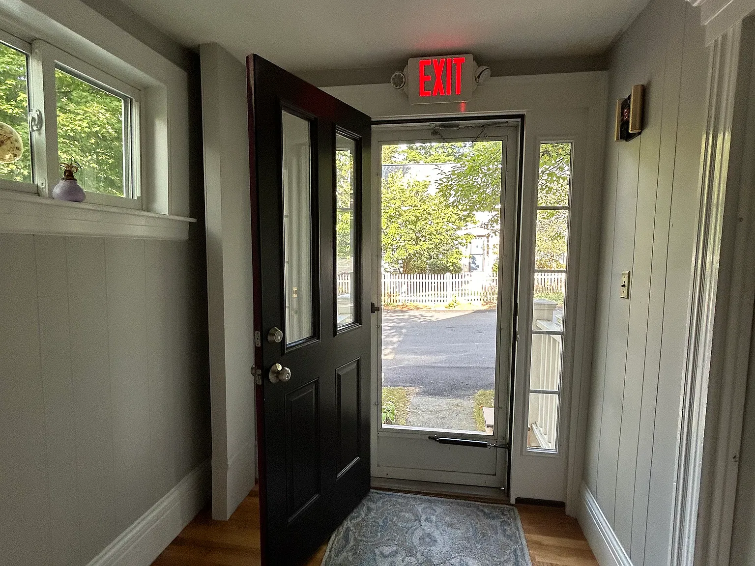 2 bed, 960 sqft, $2,450 — Photo 2
