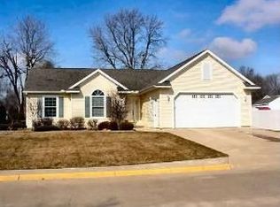 425 W Hudson St, Princeton, IL 61356