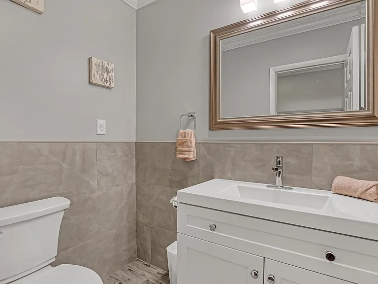 10780 Anderson Ln — Photo 38