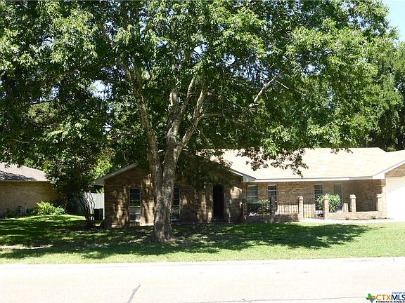 2nd image of 3806 Wendy Oaks Dr