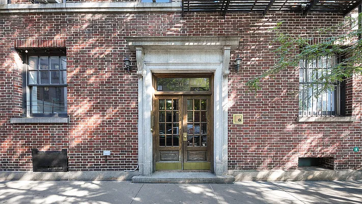 Rented by Cooper & Cooper Real Estate | media 17