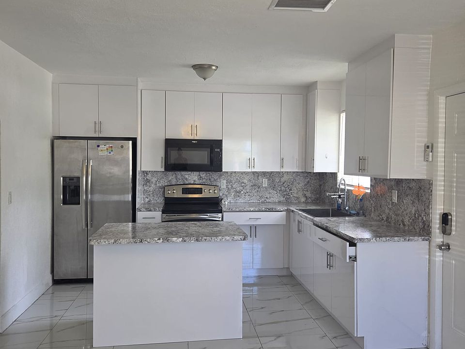 1st image of 2800 NW 4th St #2
