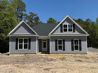 155 New Rd, Burgaw, NC 28425