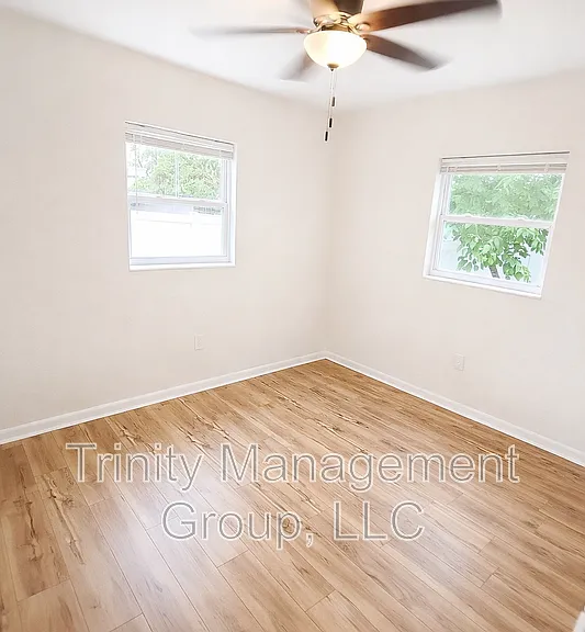 7131 Carlow St — Photo 24