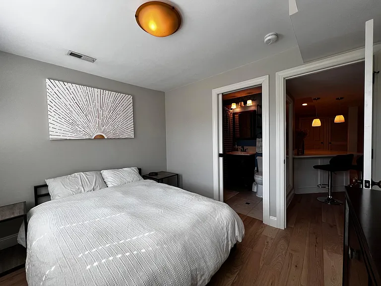 10 Symmes St #1 — Photo 12
